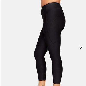 Outdoor Voices Warmup 3/4 Leggings